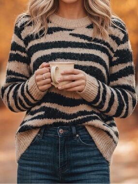 Madewell Shrunken Pullover Sweater
Tiger Stripe L Heather Camel Wool Alpaca